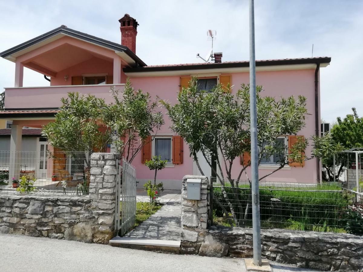 Apartmani Vesna Buje Dış mekan fotoğraf